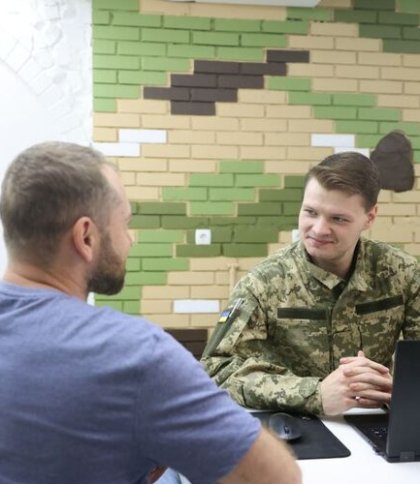 У Львові відкрили перший в Україні центр рекрутингу 4-ї окремої важкої механізованої бригади