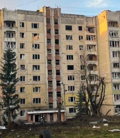 пшкоджений ракетою будинок у Львові