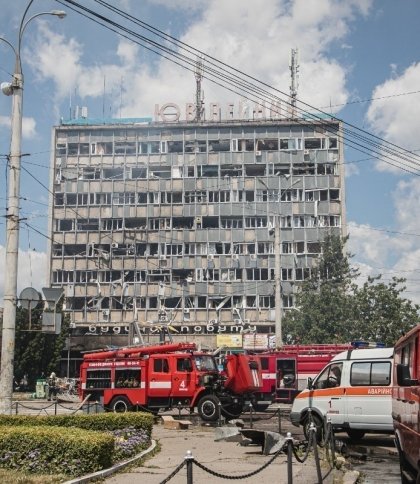 Ракетний удар по Вінниці: рятувальники завершили розбирати завали
