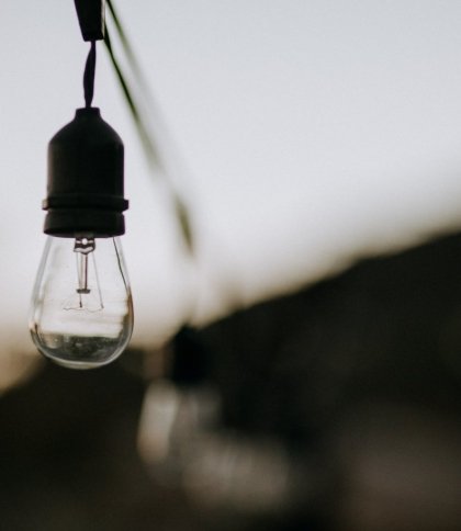 На Львівщині світло вимикатимуть меншості груп: графіки на 13 грудня