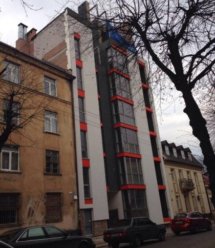 У Львові суд зобов’язав знести багатоквартирний будинок на Снопківській