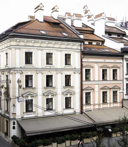 Зарплати в готелях Львова: де платять 44 000 грн, а де мінімалка