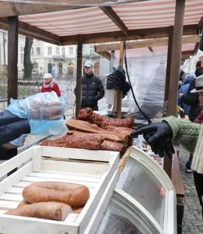 У центрі Львова працює традиційний фермерський ярмарок
