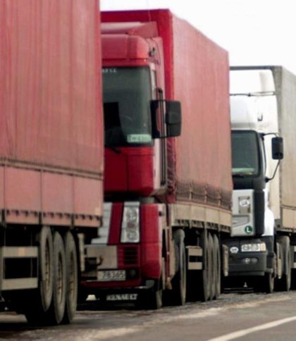 Україна та Молдова скасували дозволи на міжнародні вантажні перевезення