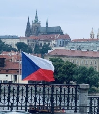 Чехи призупинили видачу віз росіянам та білорусам