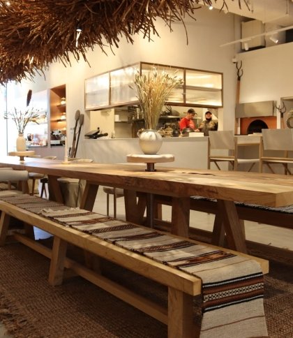 У Дубаї відкрили ресторан, який оздобили плитками з Львівської кахлярні