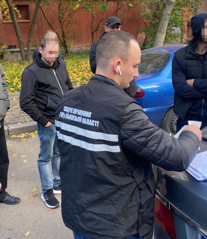 На Львівщині затримали рецидивіста, який за 3 тисячі доларів допомагав ухилянту перетнути кордон