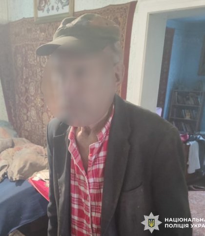 На Львівщині затримали 77-річного чоловіка за спробу вбивства чоловіка онучки сокирою