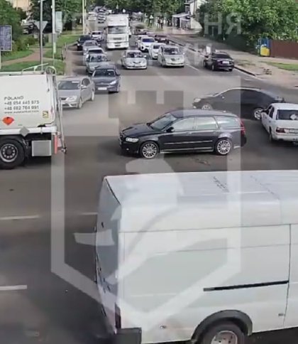 У Львові на перехресті Хмельницького — Грінченка сталась ДТП (відео)