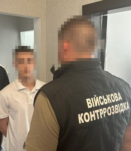 На Хмельниччині затримали 18-річного хлопця за підпали авто ТЦК на замовлення Росії