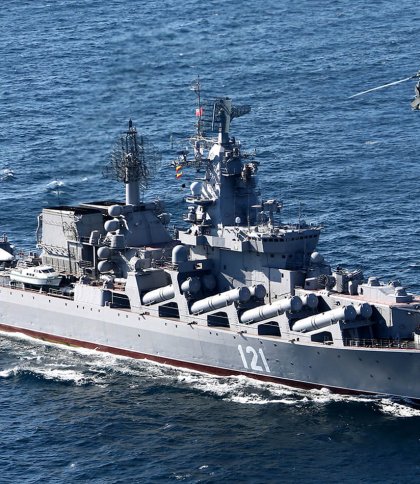 Дві пробоїни, ляже на бік: у мережі з'явилися останні перемовини крейсера "Москва"