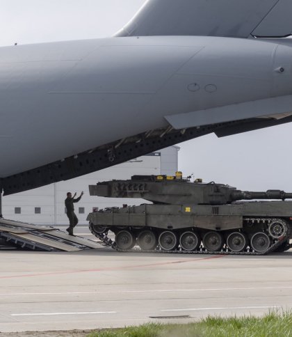 Усі обіцяні Канадою для України танки Leopard 2 прибули до Польщі