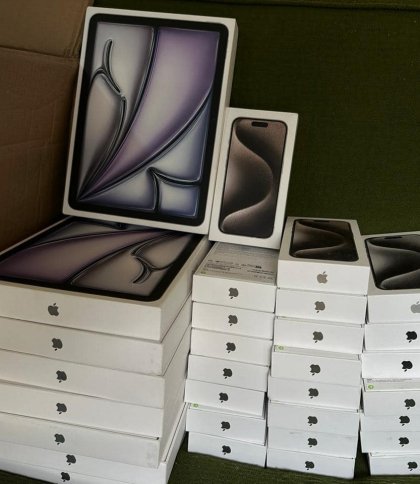 Митники в Шегинях вилучили техніку Apple на понад півтора мільйона гривень