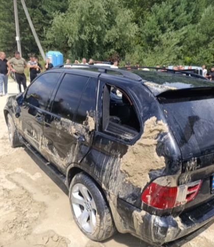 В затонулому авто на Ясниському карʼєрі загинув 41-річний чоловік