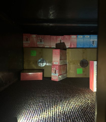 У Грушеві митники виявили контрабанду електронних сигарет на понад 600 тис. грн