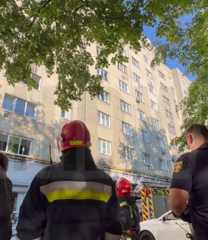 У Львові чоловік погрожував влаштувати у квартирі вибух газу