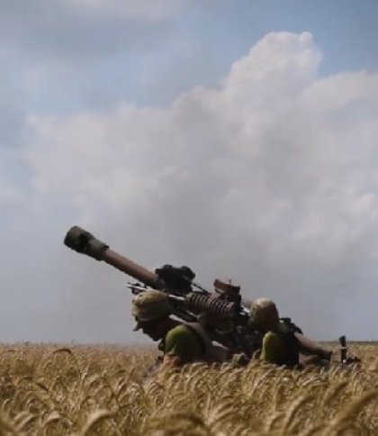 На Херсонщині десантники трощать ворога з британських 105-мм артилерійських систем