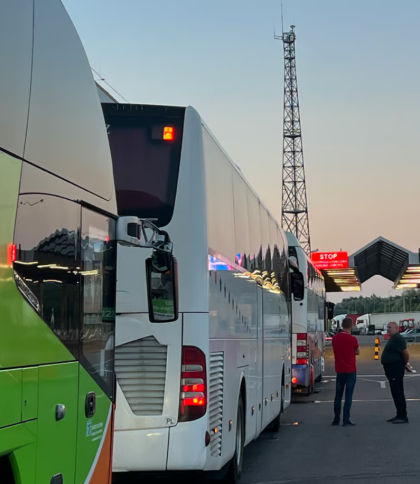 21 серпня ще у двох пунктах пропуску на Львівщині запрацює «єЧерга» для автобусів