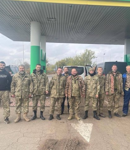 Із російського полону повернули 10 українських захисників та тіло полеглого американця