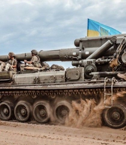 Українські військові за добу на сході знищили п'ять броньованих машин окупантів