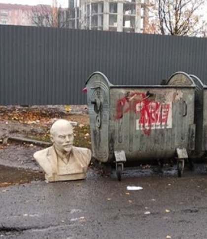 У двох громадах Дрогобицького району досі не демонтували пам’ятники радянської доби