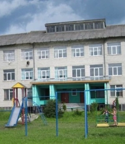 Боринська селищна рада заплатить за незаконне звільнення скандального директора школи