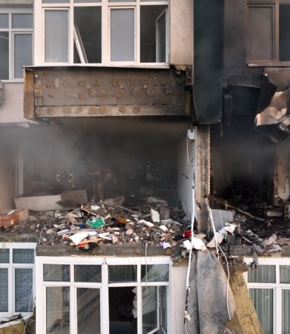 Ракетний обстріл Києва: троє загиблих, під завалами можуть бути люди (відео)