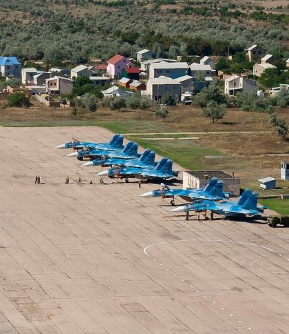  ВМС та СБУ завдали масштабний удар по військовому аеродрому у Криму