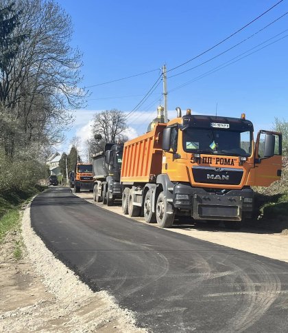 На Яворівщині ремонтують дорогу за понад 30 млн грн