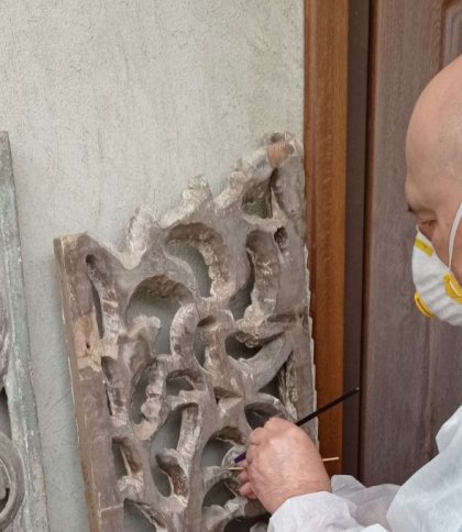 У Нагуєвичах відреставрували старовинні царські врата та двохсотлітній кодекс Наполеона