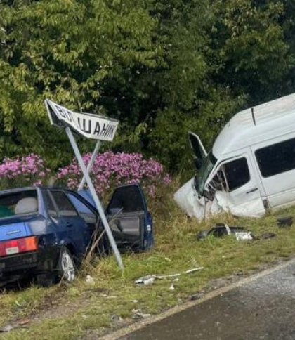 Через ДТП з мікроавтобусом на Самбірщині загинув 52-річний водій ВАЗ