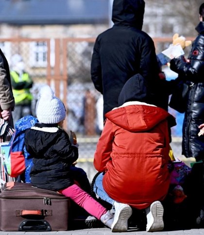 У Польщі продовжать виплати за українських біженців