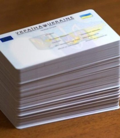 У Львові суд виправдав ексспеціалістку ДМС у справі про хабар за ID-картку