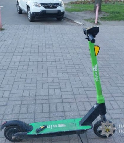У Львові на Любінській автомобіль збив дитину на самокаті