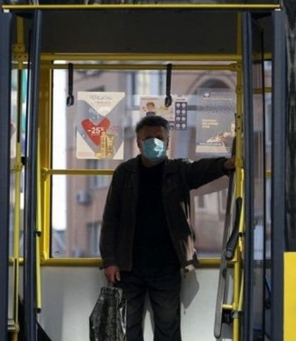 Вологе прибирання та маски: водіям львівського транспорту пригрозили перевірками