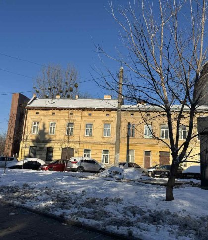 В Галицькому районі Львова власник самостійно демонтував МАФ