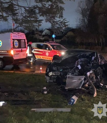 У Львові загинув водій Honda через зіткнення з деревом