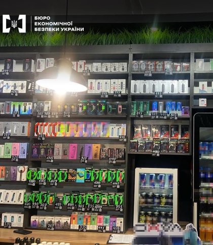 Підпільну мережу з продажу вейпів викрили у Львові