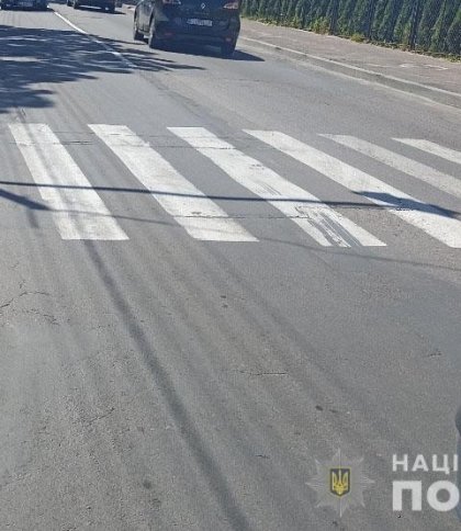 У Дрогобичі молода водійка авто наїхала на пенсіонера-ровериста: чоловік травмований