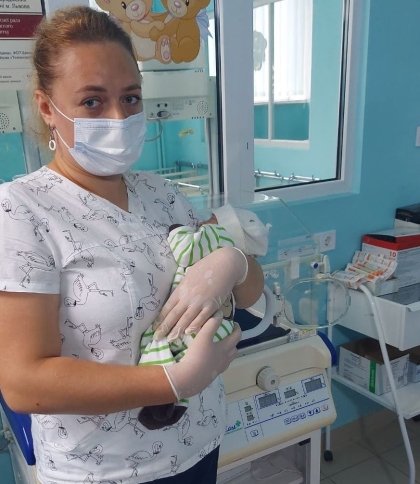 Біля львівського пологового підкинули дитину: дівчинка в нормі і здорова