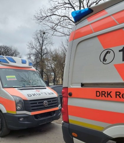 Львівська обласна військова адміністрація отримала 4 нові автомобілі швидкої допомоги від Литви