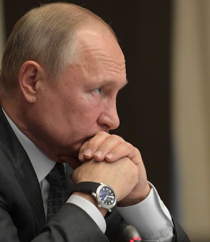 Тисячі чиновників РФ не пройшли тест на «лояльність» від Путіна: деталі