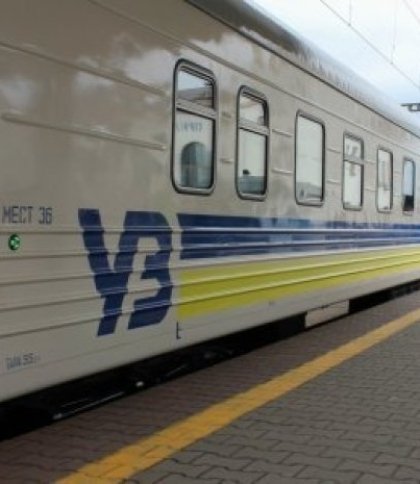"Укрзалізниця" запускає безкоштовні евакуаційні рейси для жителів Криму