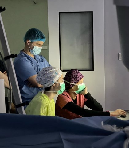 Втручання тривало сім годин: львівські лікарі провели підлітку унікальну операцію на мозку