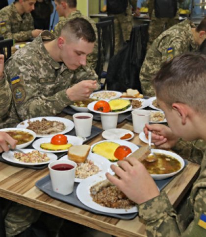 У бійців лише одна претензія: у Міноборони розповіли, чого з харчування не вистачає військовим