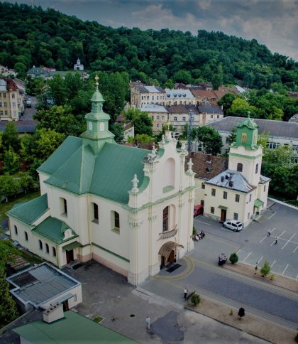 Контрабанда гуманітарки на 1 млн: у Львові суд оштрафував пастора