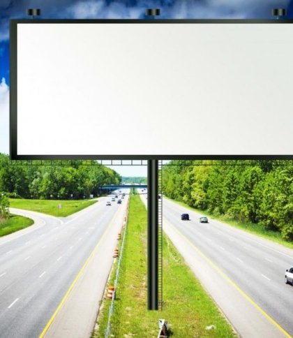 В Уряді пропонують прибрати рекламу вздовж автомобільних доріг