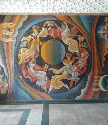 У Львові в одному з будинків знищили унікальну мозаїку українського художника