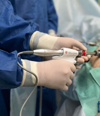 Львівські медики видалили луччанці 15-см пухлину, яка перетворювала її на чоловіка