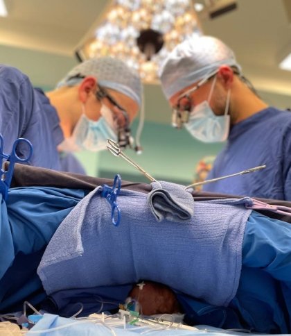 Оперували на наступний день після народження: львівські медики врятували немовля з важкою вадою серця